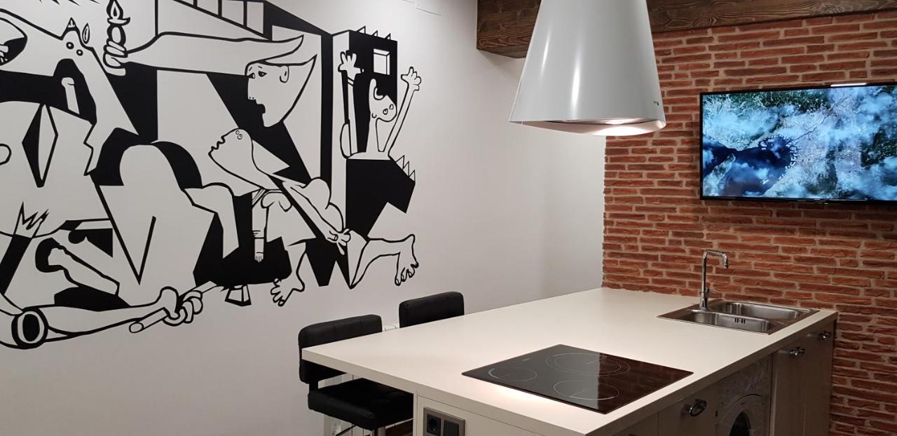 Picasso Callao Wifi Free - Temporada Rental Workers & Stud Madrid Luaran gambar